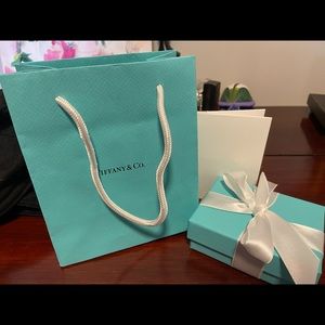 Tiffany’s T Smile pendant necklace